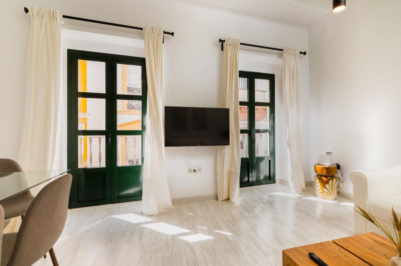 Duplex With Terrace- 2bd 2bth- Arenal * Sevilla